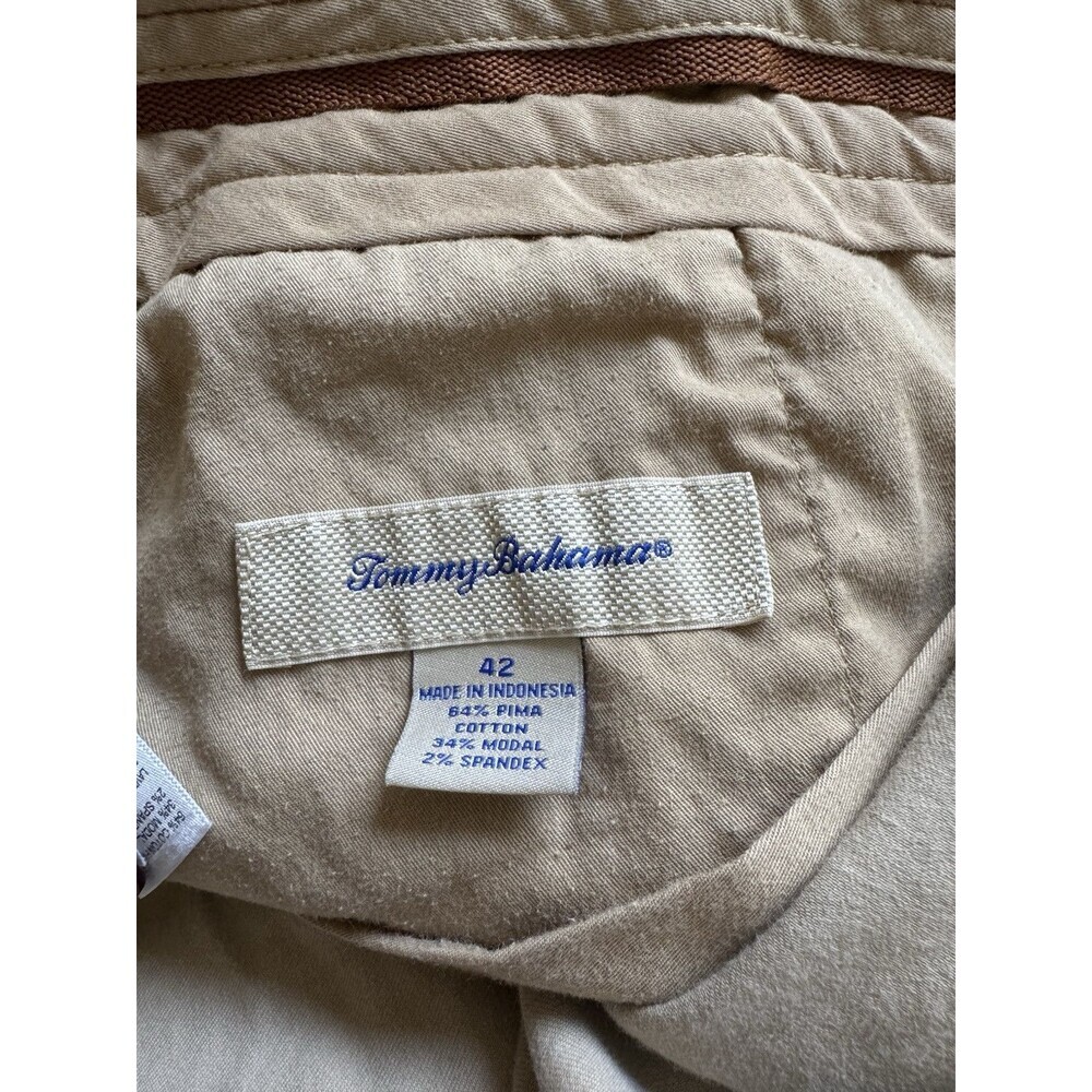 Tommy Bahama Mens Shorts Polyester blend 42 Khaki
